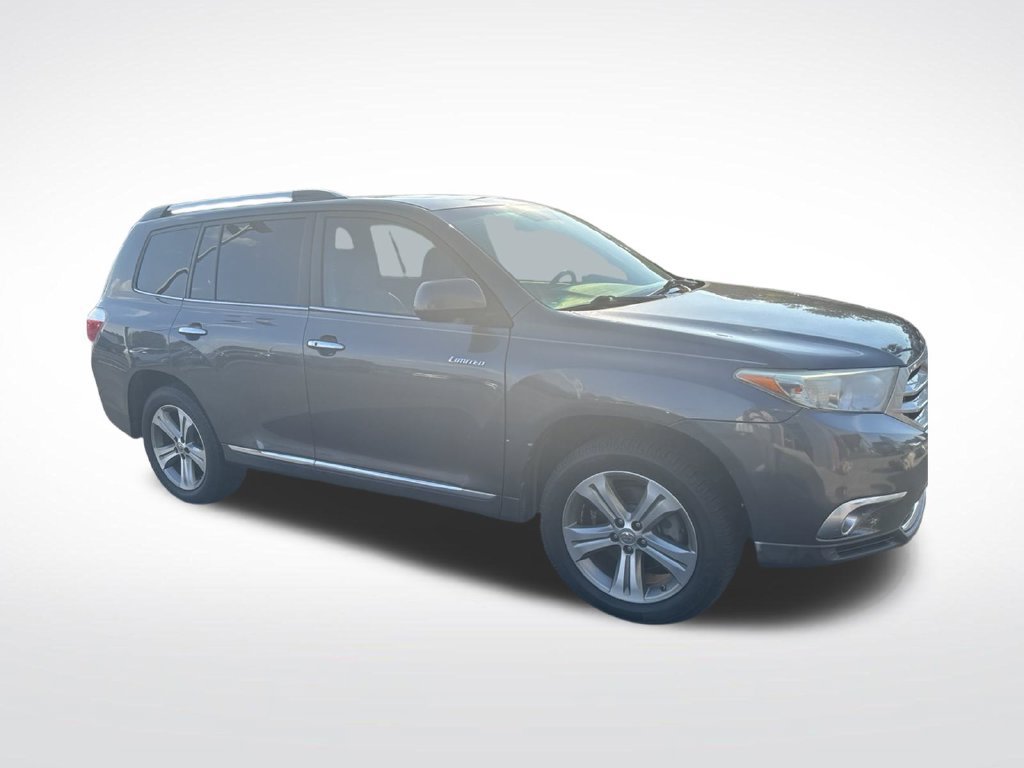 Used 2011 Toyota Highlander Limited w/ Tow Pkg FWD image 1