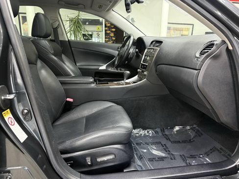 Used 2009 Lexus IS 250 AWD image 17