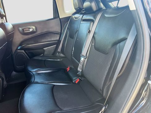 Used 2021 Jeep Compass Latitude AWD/4WD image 23