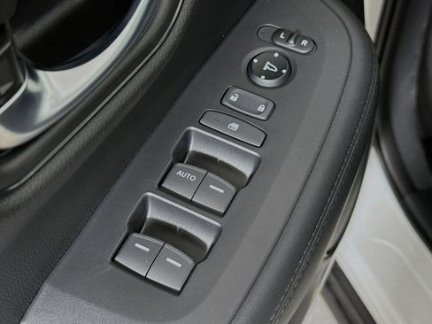 New 2026 Honda HR-V LX image 20