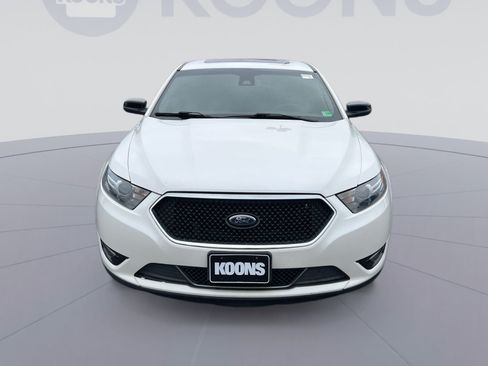 Used 2018 Ford Taurus SHO AWD/4WD image 4