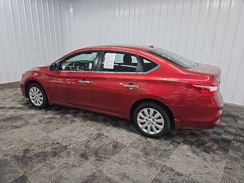 Used 2017 Nissan Sentra SV image 4