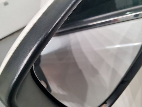 Used 2018 MAZDA CX-9 Touring w/ Touring Premium Package image 17