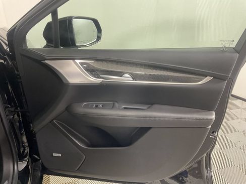 Used 2023 Cadillac XT5 Sportv AWD/4WD image 24
