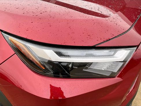 Used 2022 Toyota RAV4 XLE image 25