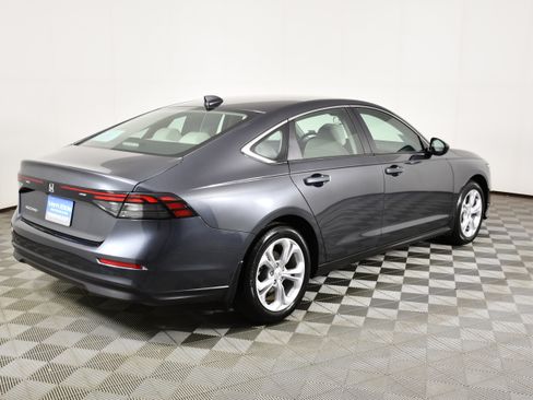 Certified 2025 Honda Accord LX image 6