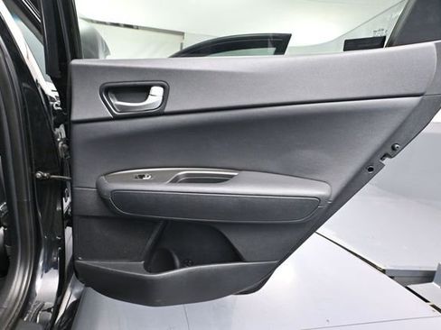 Used 2017 Kia Optima LX FWD image 33