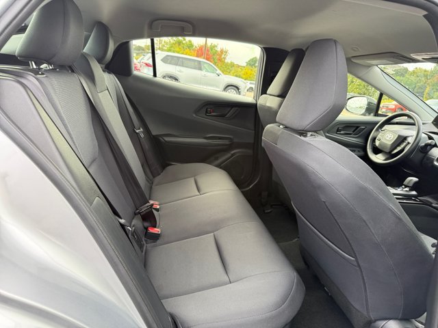 Used 2025 Toyota Prius LE FWD image 17