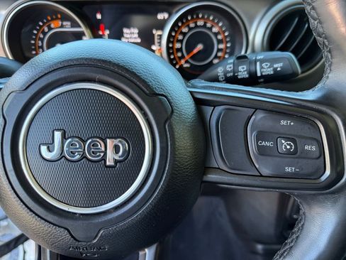 Used 2022 Jeep Wrangler Unlimited Sport image 26