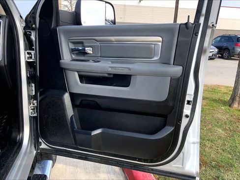 Used 2019 RAM 1500 Lone Star image 22