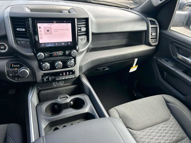 New 2027 RAM 1500 Express AWD/4WD image 14