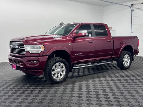 Used 2022 RAM 2500 Laramie AWD/4WD image 1