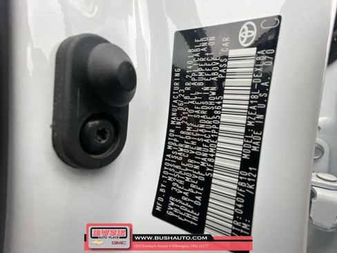 Used 2023 Toyota Corolla LE image 33