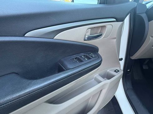 Used 2019 Honda Pilot LX image 28