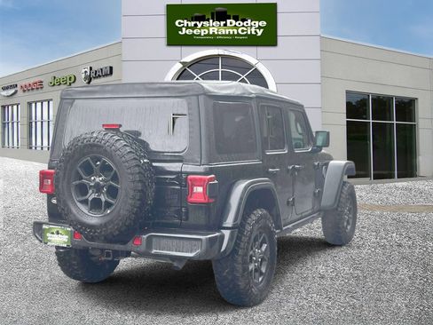 Used 2025 Jeep Wrangler Unlimited Sport image 6
