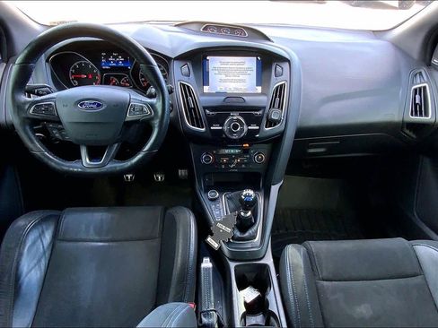 Used 2016 Ford Focus RS image 15