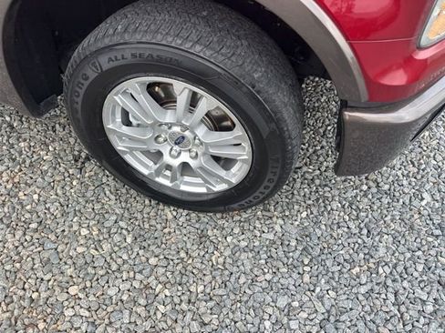 Used 2017 Ford F150 Lariat w/ Equipment Group 501A Mid image 10