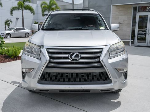 Used 2014 Lexus GX 460 w/ Premium Package AWD/4WD image 5