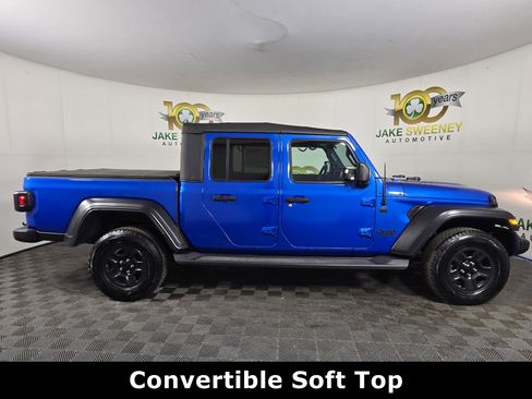 Used 2021 Jeep Gladiator Sport image 10