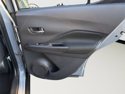 Used 2023 Nissan Kicks SV FWD image 23