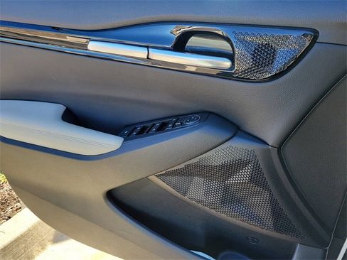 Used 2021 Kia Seltos EX image 23