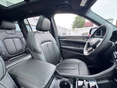 New 2026 Jeep Grand Cherokee Limited w/ Limited Altitude Package AWD/4WD image 20