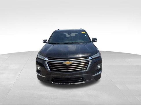 Used 2023 Chevrolet Traverse High Country FWD image 2