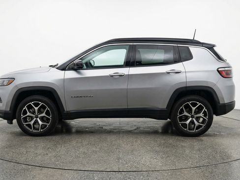 Used 2025 Jeep Compass Limited AWD/4WD image 5