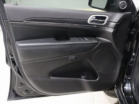 Certified 2021 Jeep Grand Cherokee Limited w/ Luxury Group II image 14