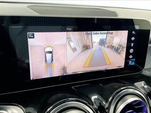 Certified 2021 Mercedes-Benz GLB 250 4MATIC image 26