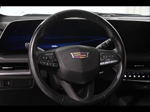 Used 2024 Cadillac XT4 Premium Luxury AWD/4WD image 7