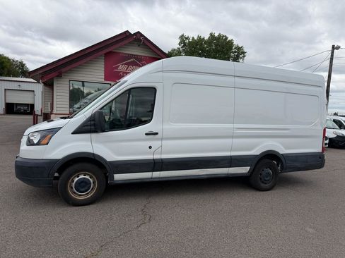 Used 2019 Ford Transit 250 148 High Roof Extended RWD image 2