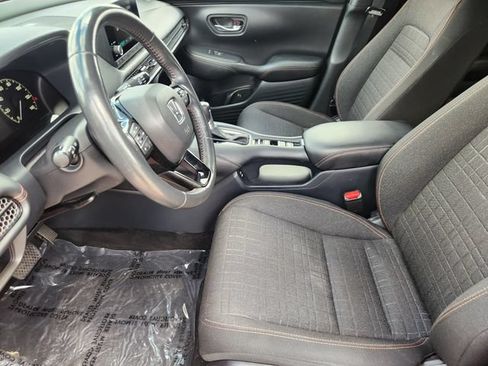 Used 2024 Honda HR-V Sport image 9
