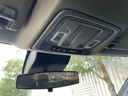 Used 2022 Chevrolet Silverado 1500 Custom AWD/4WD image 21