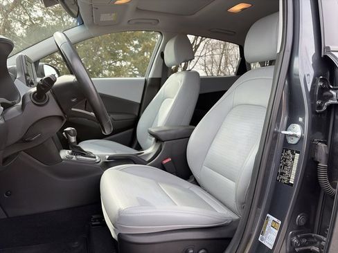 Used 2018 Hyundai Kona Limited image 14