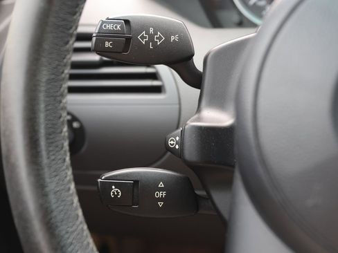 Used 2004 BMW 645Ci Convertible image 26