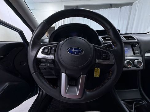 Used 2017 Subaru Crosstrek 2.0i Premium AWD/4WD image 26