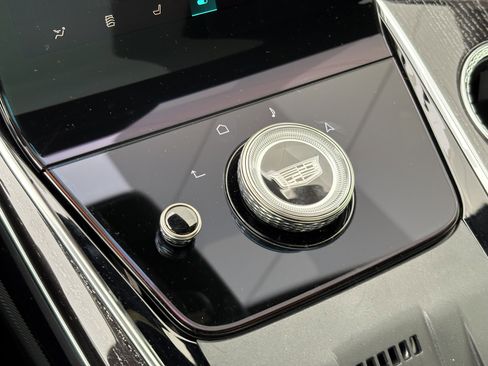 New 2026 Cadillac Escalade IQL Luxury image 30