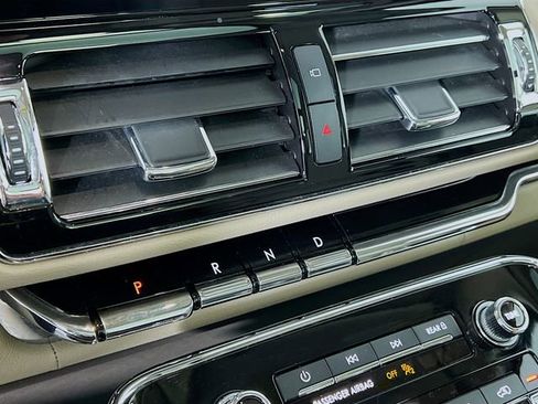 Used 2022 Lincoln Navigator L Reserve image 17