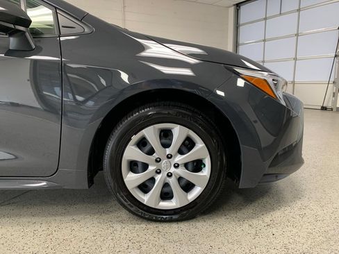 Used 2025 Toyota Corolla LE FWD image 8