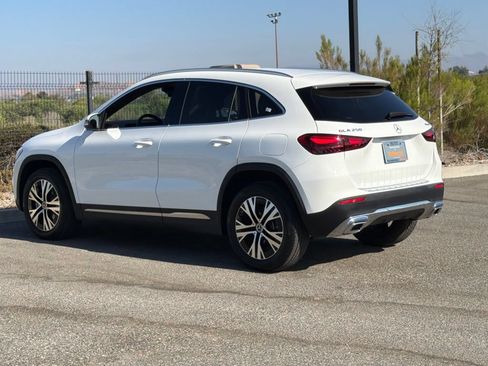 Certified 2026 Mercedes-Benz GLA 250 4MATIC image 11