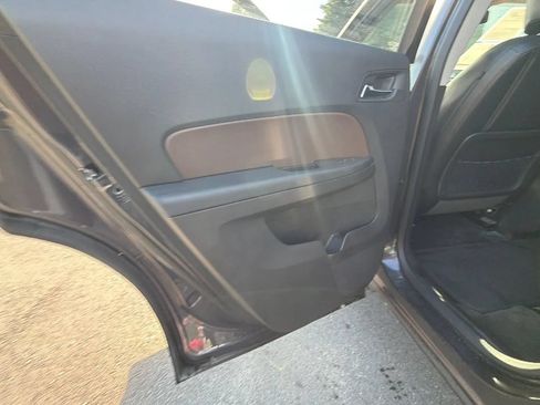 Used 2015 Chevrolet Equinox LT w/ Safety Package FWD image 41