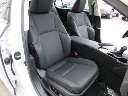 Used 2025 Lexus ES 350 w/ Premium Package image 24