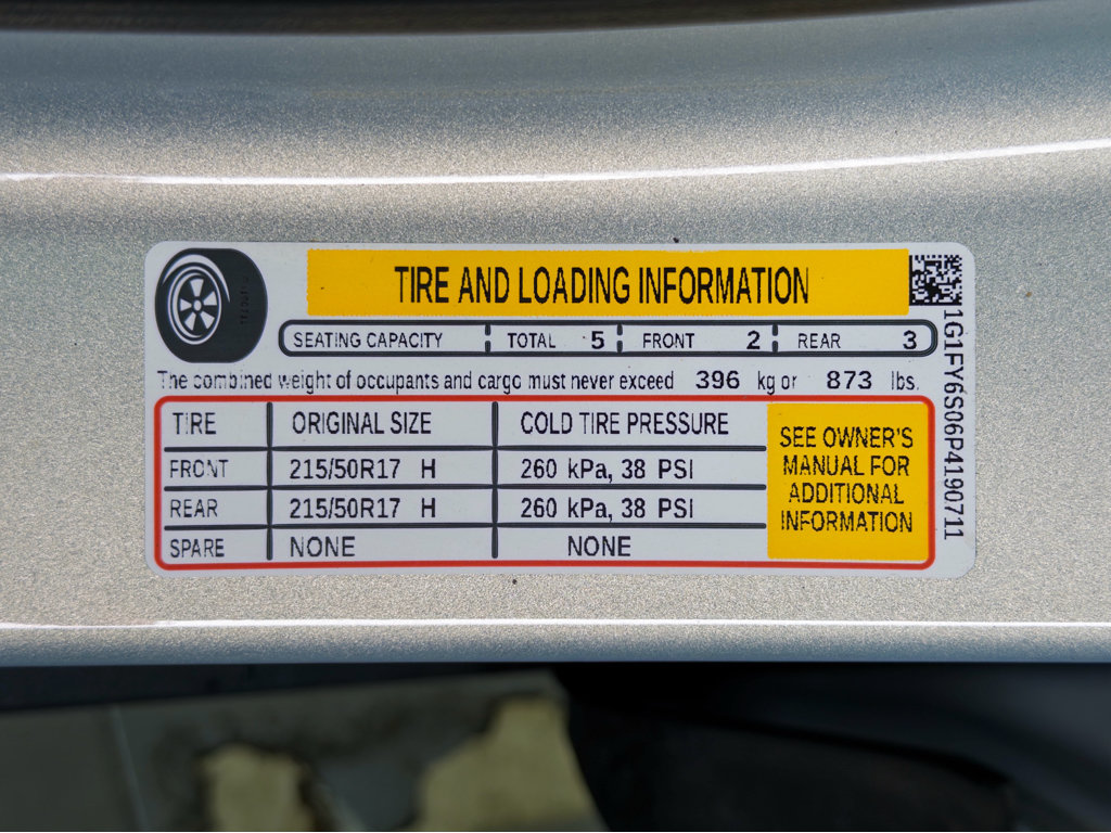Used 2023 Chevrolet Bolt EUV LT w/ Driver Confidence Package FWD image 27