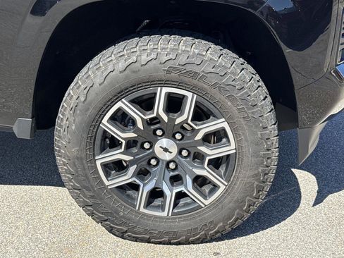 Used 2023 Chevrolet Colorado Z71 w/ Z71 Convenience Package 2 image 26