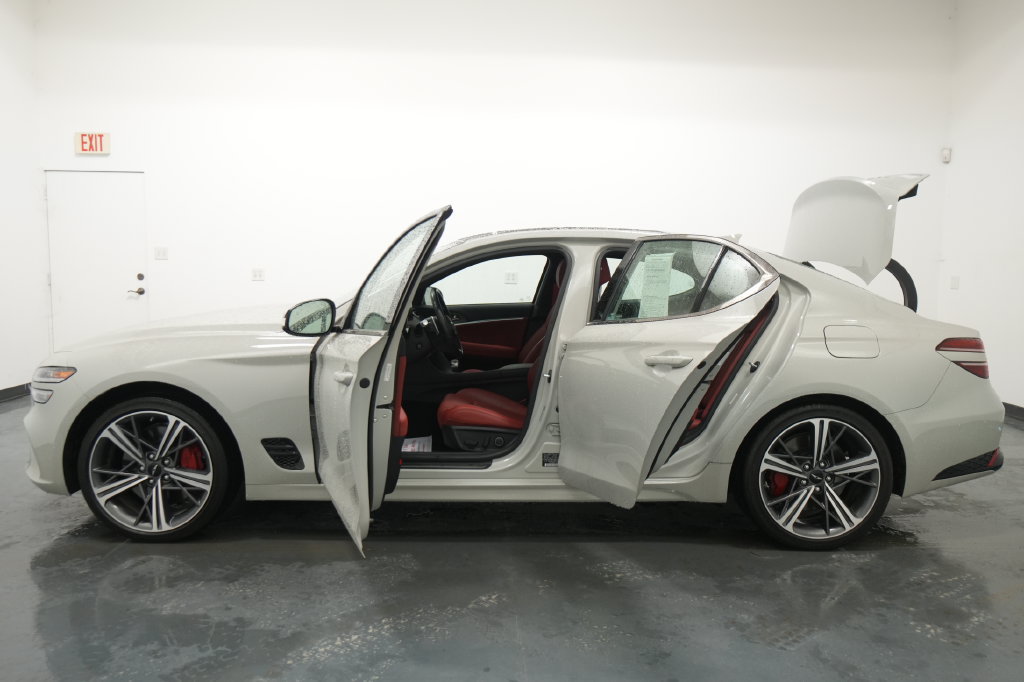 Used 2025 Genesis G70 2.5T w/ Sport Prestige Package AWD/4WD image 29