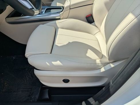 Used 2025 Mercedes-Benz GLA 250 4MATIC image 18