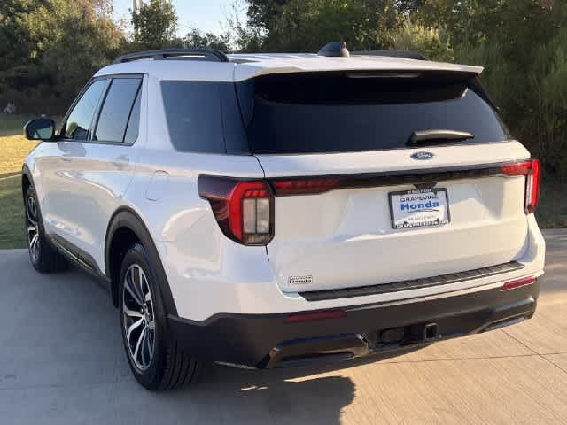 Used 2025 Ford Explorer ST-Line w/ Premium Package RWD image 5
