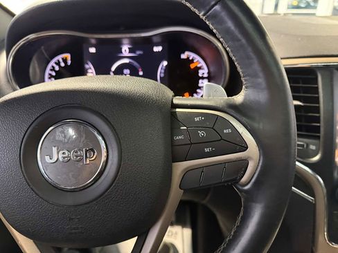 Used 2017 Jeep Grand Cherokee Limited w/ Luxury Group II AWD/4WD image 10