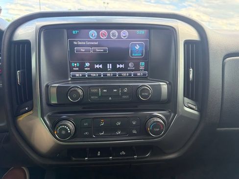 Used 2018 Chevrolet Silverado 1500 LT AWD/4WD image 29